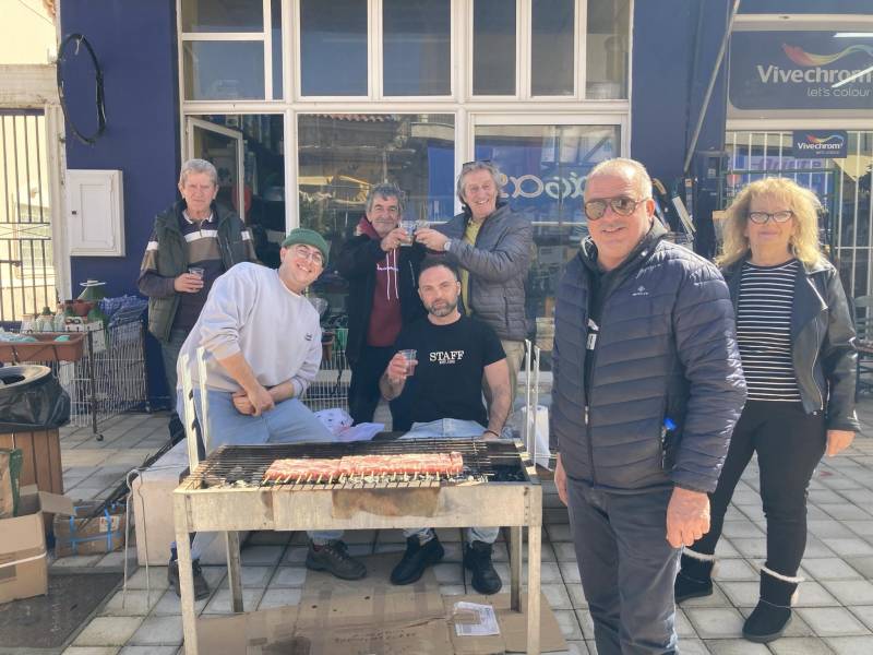 Τσίκνισε και φέτος η Τριφυλία (φωτογραφίες)