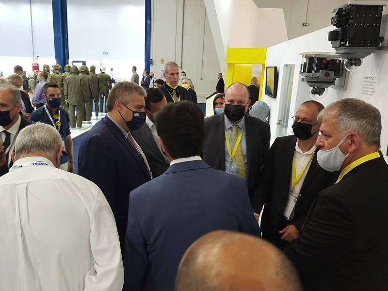 Συναντήσεις Χρυσομμάλη στην έκθεση DEFEA