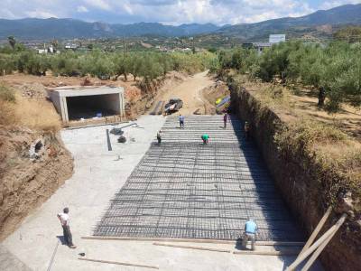 Οι απαλλοτριώσεις καθυστερούν το αντιπλημμυρικό στο Κερεζένια