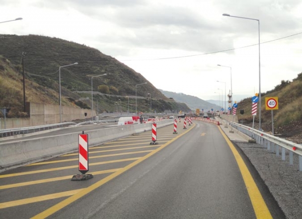 Τροχαίο με βυτιοφόρο δημιούργησε μεγάλο μποτιλιάρισμα στα Παραδείσια την Καθαρή Δευτέρα