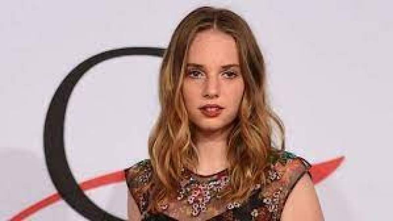 Η Μάγια Χοκ αποκαλύπτει τις συμβουλές του πατέρα της Ίθαν