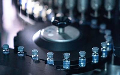 Ανοίγει η πλατφόρμα για τα επικαιροποιημένα εμβόλια Pfizer BA