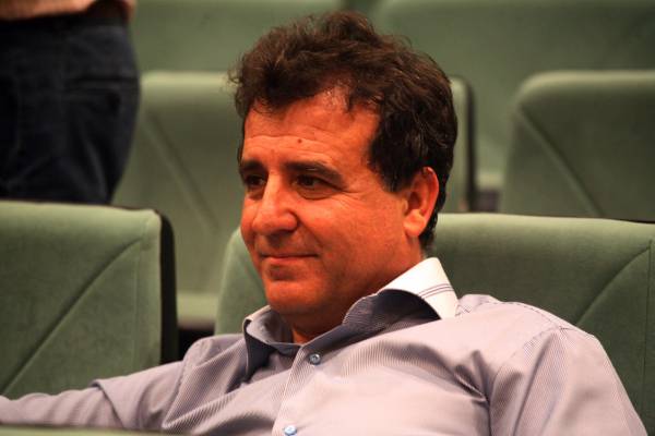 Μείωση δημοτικών τελών για ευπαθείς ομάδες στην Κόρινθο