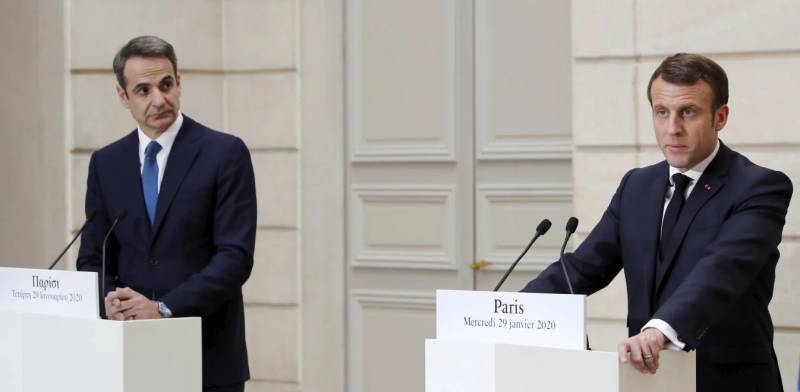 Δηλώσεις Μητσοτάκη - Μακρόν για τις γαλλικές φρεγάτες (Βίντεο)