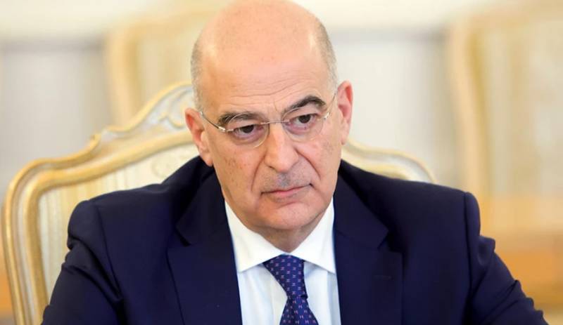 Δένδιας για φωτιές: Οι Ένοπλες Δυνάμεις μας θα συνεχίσουν να βρίσκονται στην πρώτη γραμμή