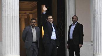 "Αυγή" για παράδοση-παραλαβή στο Μαξίμου: Μικροπρεπής ο Σαμαράς ως το τέλος