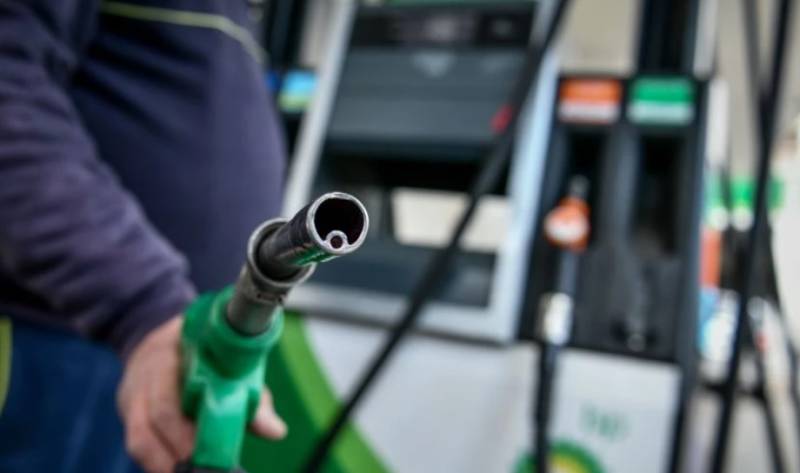 Γραφείο Προϋπολογισμού της Βουλής: «Όχι» στην λήψη οριζόντιων μέτρων για τα καύσιμα