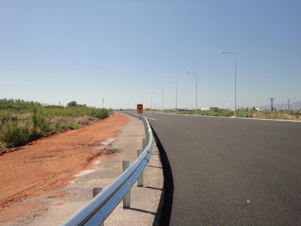 Μαζί με τους παράδρομους θα παραδοθεί η δυτική απόληξη