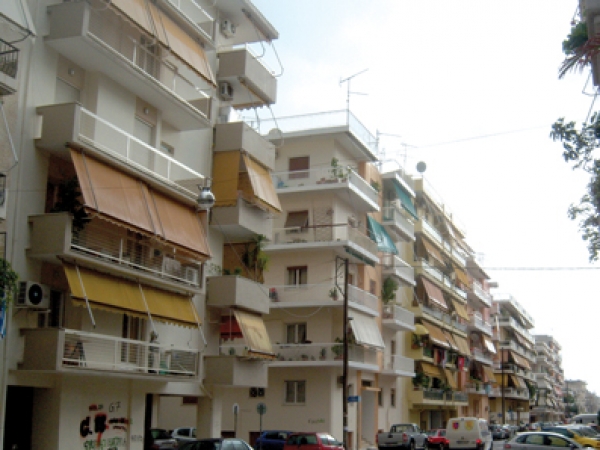 Μείωση έως και 30% στα ενοίκια κατοικιών - Σκληρές διαπραγματεύσεις με τους ιδιοκτήτες για χαμηλότερο μίσθωμα