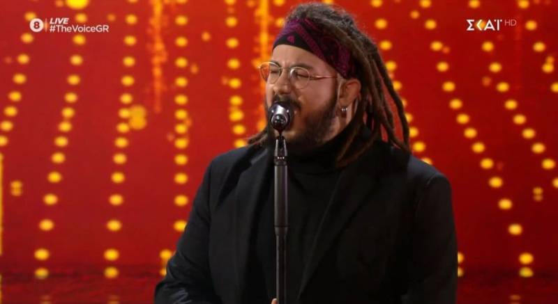 "The Voice": Στον ημιτελικό ο Καλαματιανός Johny Δίσκος (βίντεο)