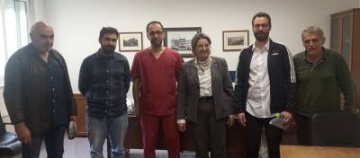 Κλιμάκιο του ΚΚΕ με τον ευρωβουλευτή Νικολάου - Αλαβάνο στο Νοσοκομείο Καλαμάτας
