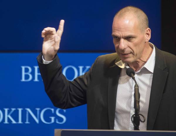 Βαρουφάκης στο Euronews: "Είμαστε κοντά σε συμφωνία"