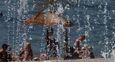 Ο καύσωνας άλλαξε τη θερμοκρασία στη θάλασσα: Πόσο ζεστάθηκαν Ιόνιο και Αιγαίο