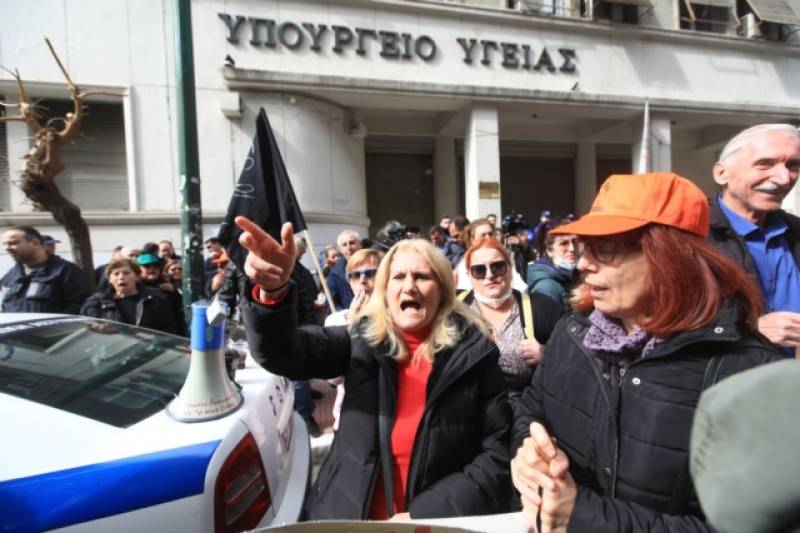 ΠΟΕΔΗΝ: Στάση εργασίας την Τετάρτη για τα απογευματινά χειρουργεία