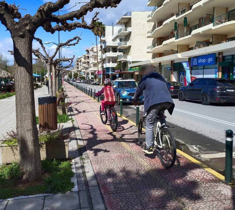 Εξετάζεται η επέκταση ποδηλατοδρόμων στην Καλαμάτα - Κερδίζουν τους νέους τα κοινόχρηστα ηλεκτρικά ποδήλατα