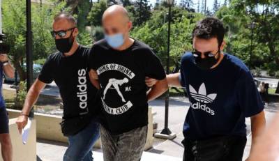 Ηλιούπολη: Οι δραματικές σκηνές της διάσωσης του θύματος -"Την έψαχνε στη γειτονιά οπλισμένος"