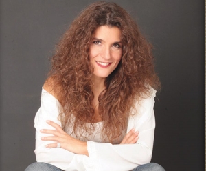 Η Μπέττυ Χαρλαύτη στην "Ε": "Το λυρικό τραγούδι για εμένα είναι ελευθερία..."