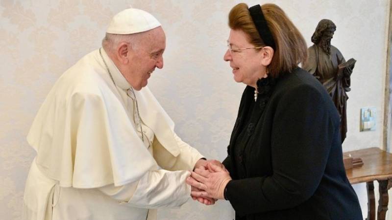 Μενδώνη για Πάπα Φραγκίσκο: «Δεν θα ξεχάσουμε τη γενναιοδωρία του προς την Ελλάδα»
