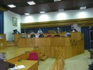 Λύση στο ανθρωπιστικό ζήτημα να δώσει η δημοτική αρχή