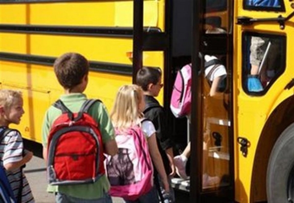 190 μαθητές ταλαιπωρούνται από τη διακοπή δρομολογίων στην Τριφυλία