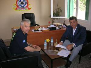 Ελαστικά στην Πυροσβεστική δώρησε η Costa Navarino