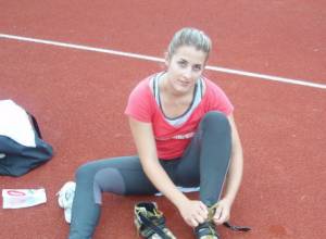 Αναπηρικό καροτσάκι ή τεχνητό μέλος σε παιδί