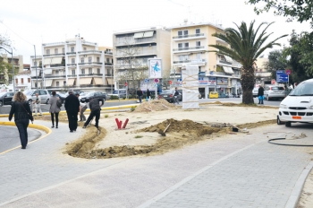 14 Σεπτεμβρίου αποκαλυπτήρια του μνημείου για τους σεισμούς