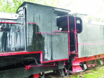 Κλέβουν μέταλλα από τα τρένα στο πάρκο