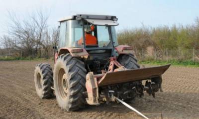 Αναβάλλονται οι εξετάσεις για τρακτέρ στην Πύλο