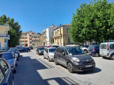Με πρόχειρες λύσεις δεν αντιμετωπίζεται η στάθμευση