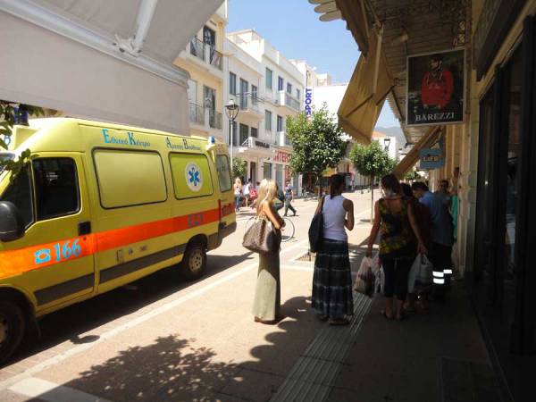 Με απόφαση Τατούλη: Εκτός ΕΣΠΑ η προμήθεια των νέων ασθενοφόρων