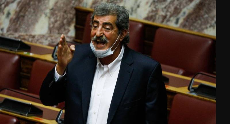 Για "αντιεμβολιαστική καμπάνια" κατηγορεί η ΝΔ τον ΣΥΡΙΖΑ με αφορμή ανάρτηση του Παύλου Πολάκη